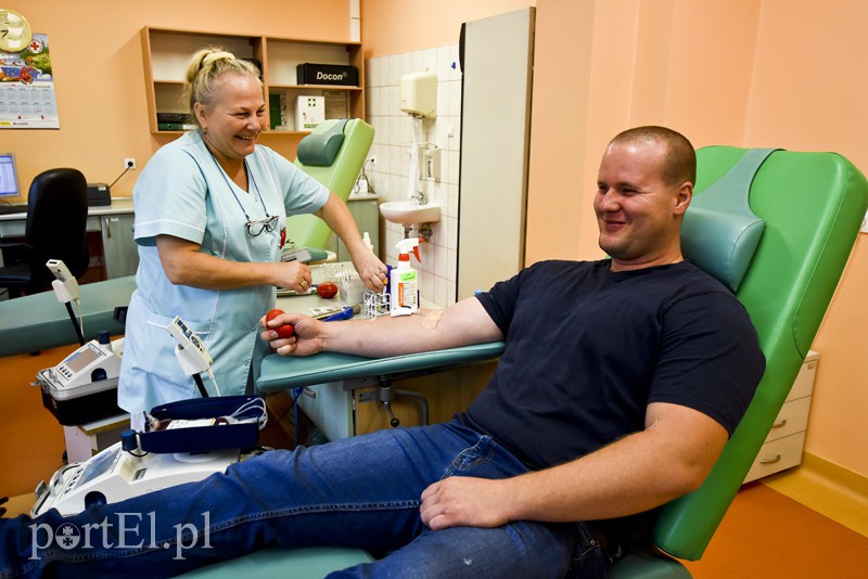 Elbląg, Pan Michał stara się oddawać krew regularnie