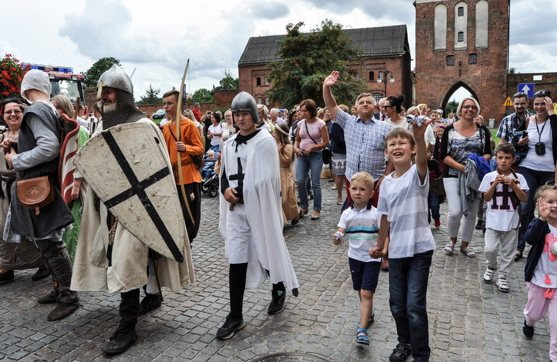 Elbląg, Przemarsz historyczny spod Bramy Wysokiej to jeden z żelaznych punktów programu
