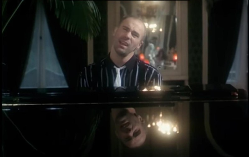 Elbląg, Ryszard Rynkowski - kadr z filmu "Zabić na końcu"