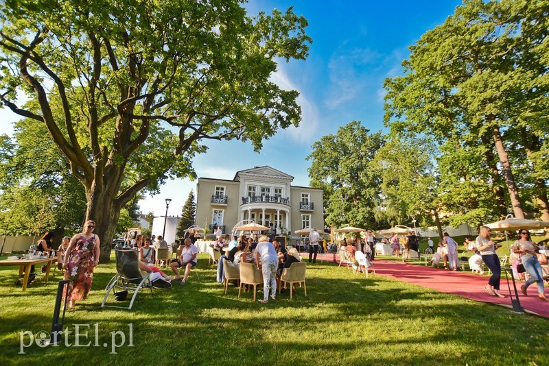 Elbląg, Goście podczas Garden Party miło spędzali czas