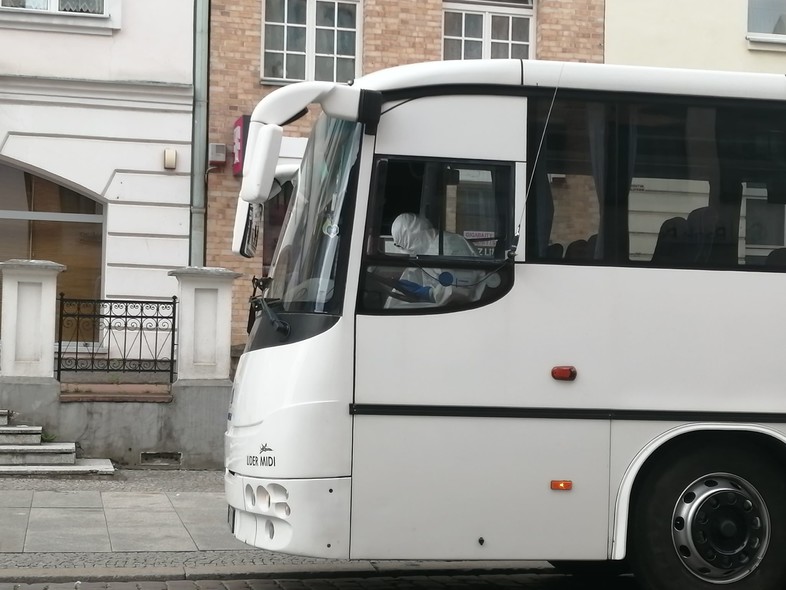 Elbląg, W piątek osoby przebywające w hotelu zostały zabrane na testy na koronawirusa