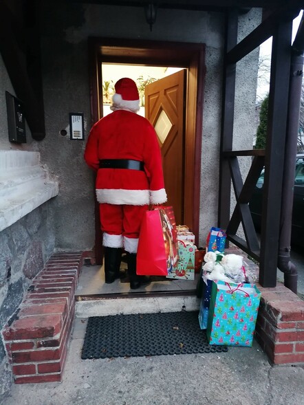 Elbląg, Pani Izabela w stroju św. Mikołaj,