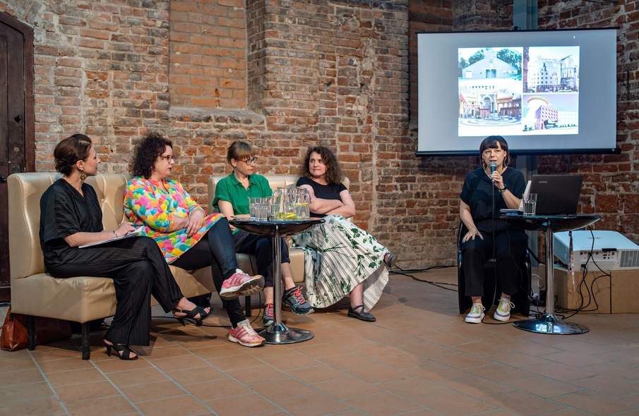 Elbląg, Elbląska retrowersja: jeszcze postmodernizm czy już nie?