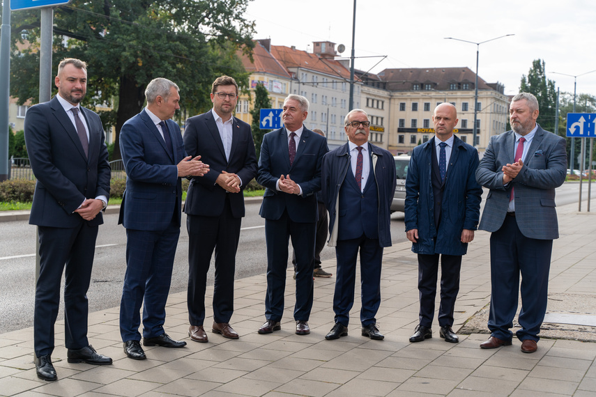 Elbląg, Pocztowo-fasadowo na nowo
