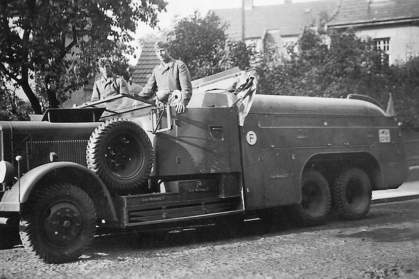 Elbląg, Cysterna  Mercedes-Benz,