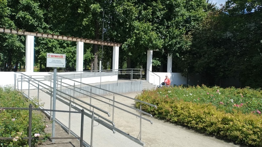 Elbląg, Z BO sfinansowano też podjazd dla wózków w Parku Kajki (arch. portEll.pl) Elbląg, Z BO sfinansowano też podjazd dla wózków w Parku Kajki (arch. portEll.pl)