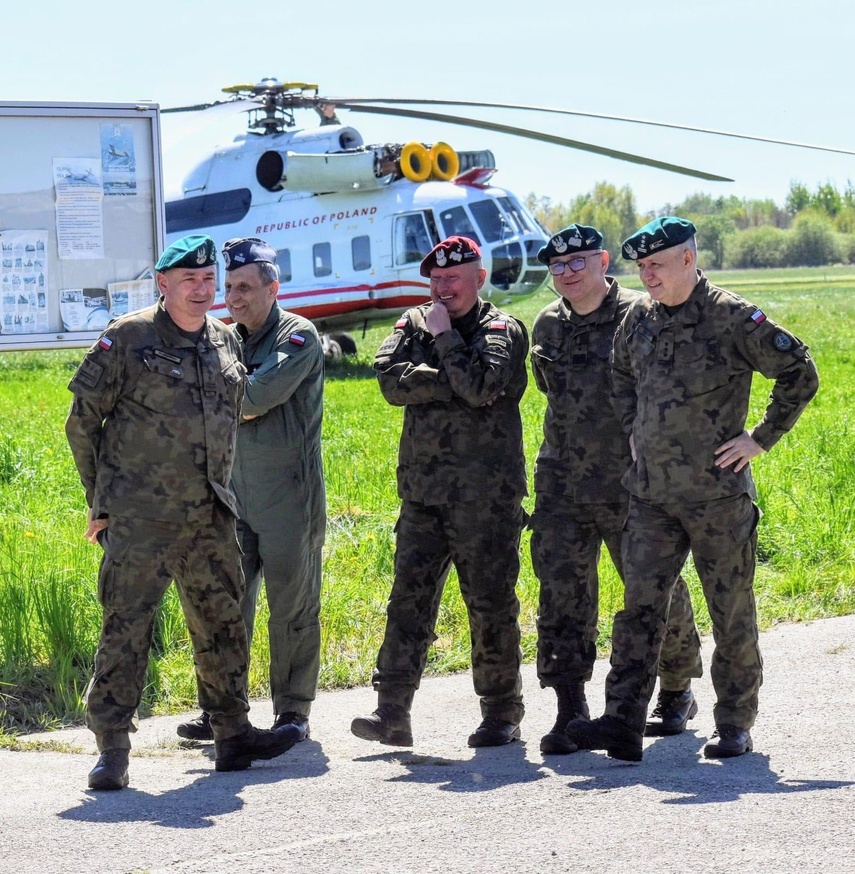 Elbląg, Dlaczego na lotnisku Aeroklubu Elbląskiego stacjonuje wojsko Elbląg, Dlaczego na lotnisku Aeroklubu Elbląskiego stacjonuje wojsko