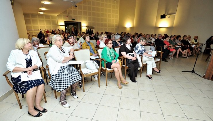 Elbląg, Konferencja pt. „Profilaktyka ma różowe okulary” rozpoczęła się dziś w Ratuszu Staromiejskim