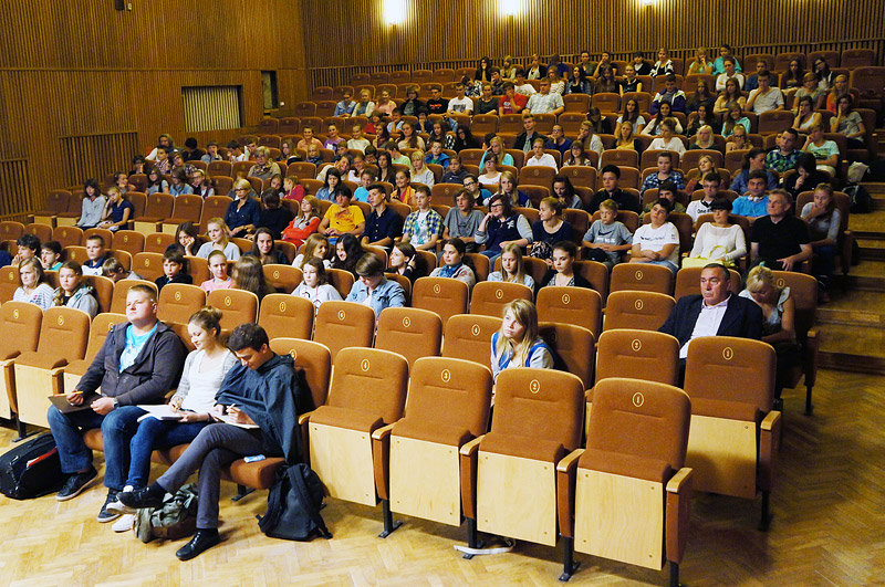 Elbląg, Nie możemy przenieść się w wirtualną przestrzeń