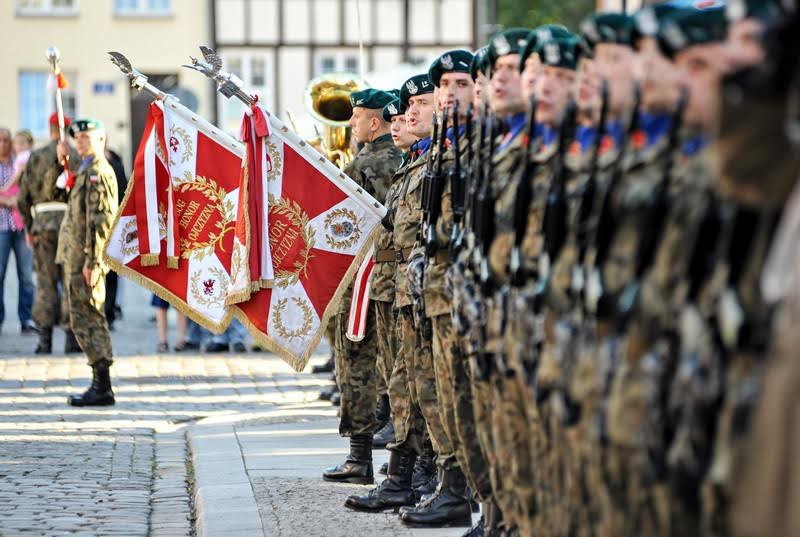 Elbląg, Żołnierze opanowali starówkę