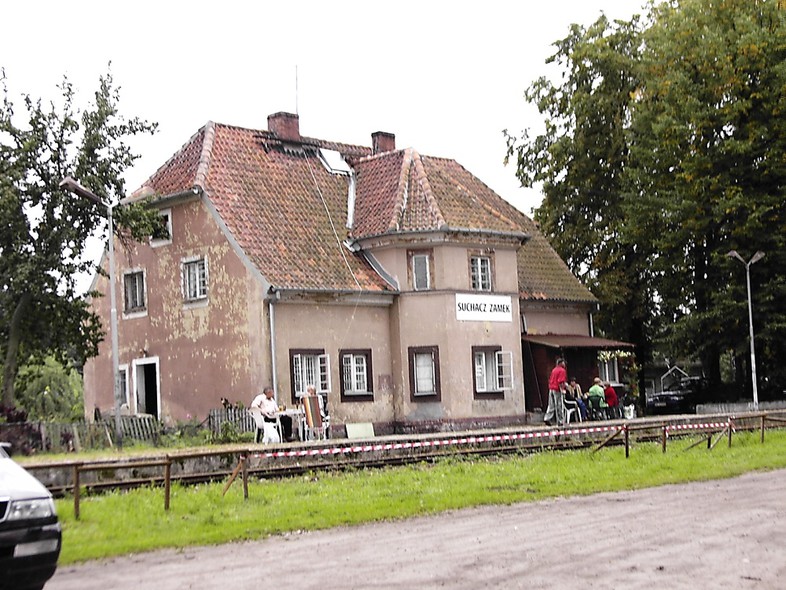 Elbląg, W tym budynku mieścił się dworzec kolejowy, obecnie są w nim mieszkania