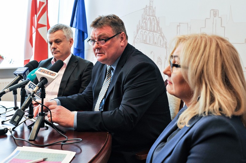 Elbląg, Od lewej: Piotr Żuchowski, Witold Wróblewski, Małgorzata Sowicka
