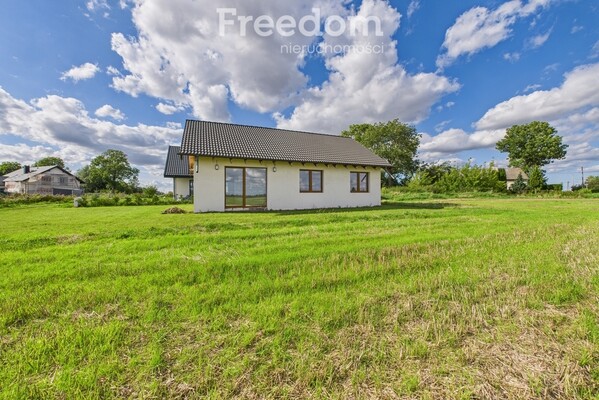Elbląg FREEDOM NIERUCHOMOŚCISprzedam dom - Nowy dwór gdański. Oferuję na sprzedaż jednopiętrowy dom wolnostojący