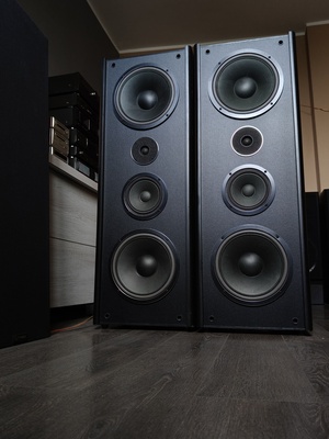 Elbląg Sprzedam kolumny WOJAGER 350 Tonsil. Wszystko w oryginale + maskownice w bardzo dobrym stanie co widać na