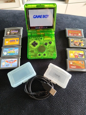 Elbląg Sprzedam w 100% sprawnego Game Boy Advance SP z modyfikacją ekranu IPS. 
Ekran delikatnie większy niż oryginał