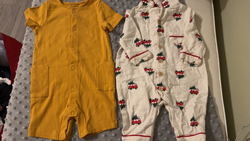 Elbląg Witam sprzedam ciuszki dla chłopczyka w bardzo dobrym stanie za 200zl r 56-62 są tego 2 duże torby m. in