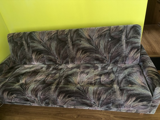 Elbląg Oddam kanapę za czekoladę. Transport i wyniesienie we własnym zakresie.