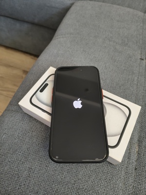 Elbląg Sprzedam telefon iPhone 15.Telefon jest w dobrym stanie i jeszcze na gwarancji producenta.
iPhone aktywowany
