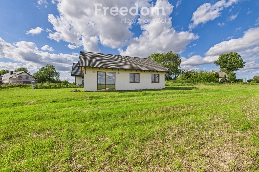 Elbląg FREEDOM NIERUCHOMOŚCISprzedam dom - Nowy dwór gdański.&nbsp;Oferuję na sprzedaż jednopiętrowy dom wolnostojący