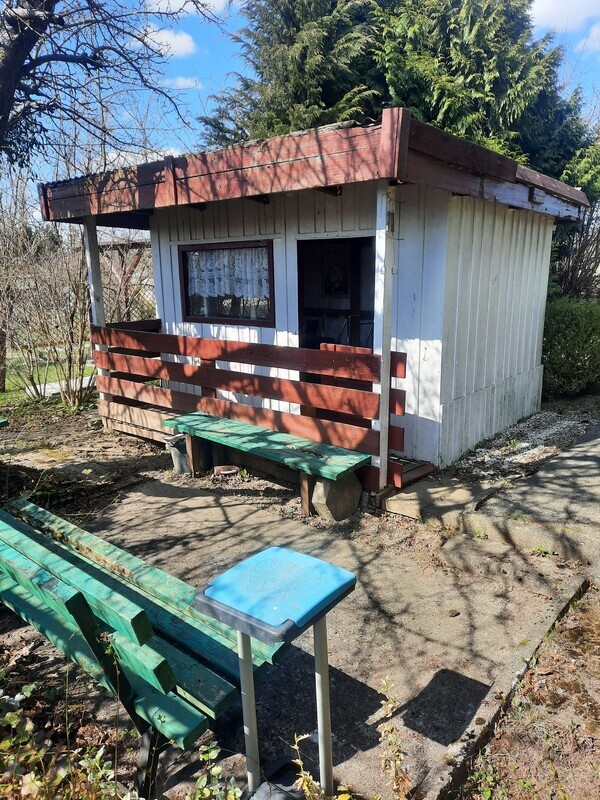 Elbląg sprzedam działkę rod Słoneczne Wzgórze na Bielanach o pow.450m ², drewniana altanka, osobne WC, woda,