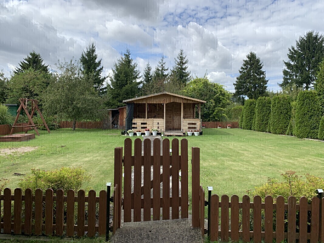 Elbląg Sprzedam działkę położoną na terenie Rodzinnego Ogrodu Działkowego im. Kopernika przy ul. Dębowej w Elblągu. Na