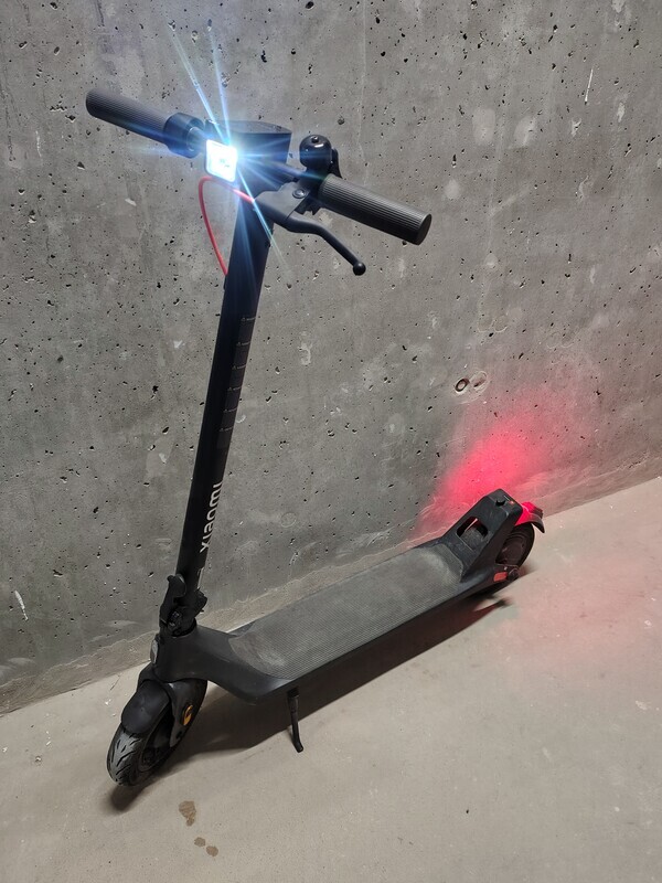 Elbląg Xiaomi Electric Scooter 4 Lite (2nd Gen) hulajnoga elektryczna
Używana sporadycznie, w pełni sprawna i gotowa