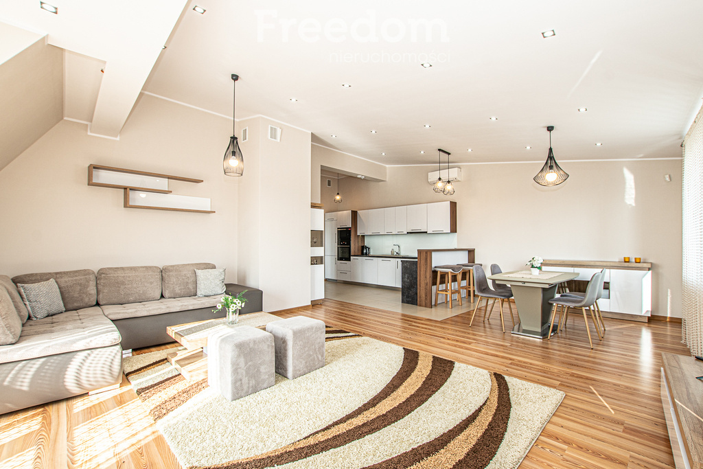 Elbląg FREEDOM NIERUCHOMOŚCIWynajmę mieszkanie - Elbląg, Rybacka. Na wynajem komfortowy apartament z widokiem na