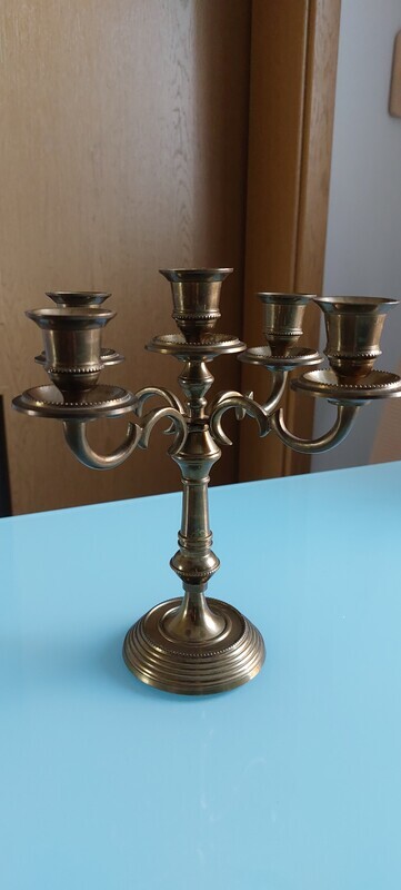 Elbląg Sprzedam swiecznik, mosiężny oraz kilka kryształów,
Swiecznik 40 zł
Kryształy 60 zł