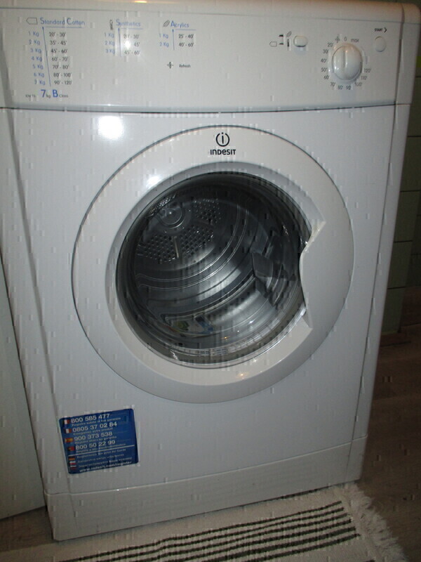 Elbląg SPRZEDAM SUSZARKĘ DO UBRAŃ&nbsp; INDESIT&nbsp; -&nbsp; &nbsp; stan- nieużywana. nie była podłączana. 