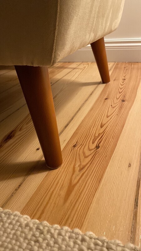 Elbląg Sprzedam komplet pięknych mebli renomowanej firmy Complete Furniture!
Meble zawieraja dwa b.wygodne fotele