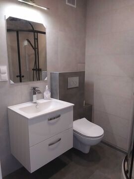 Elbląg Wynajmę komuś mieszkanie kawalerkę 30m2 z balkonem na czas od 1 do kilku tygodni na okoliczności takie jak: na