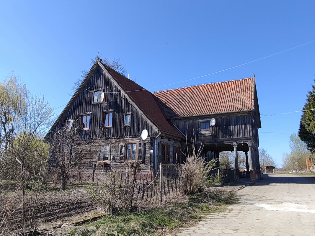 Elbląg Mieszkanie 87 metrów Kępniewo do generalnego remontuNa sprzedaż lokal mieszkalny o powierzchni 87,17 m&sup2;,