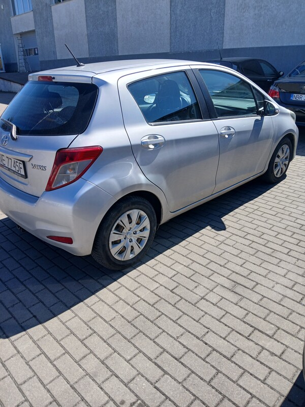 Elbląg Toyota Yaris 998,00 cm³ 69 KM 2013r. 🚗 Bezwypadkowy samochód!