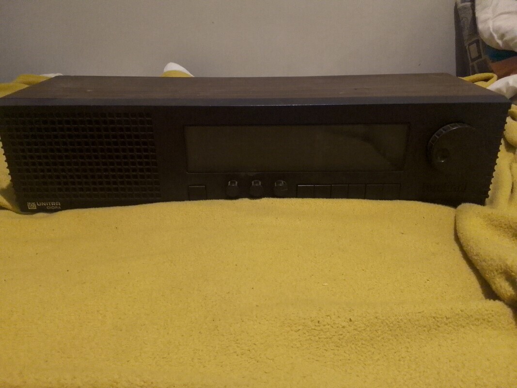 Elbląg Mam na sprzedaż radio typu Diora cena. 100 zł proszę o kontakt telefoniczny