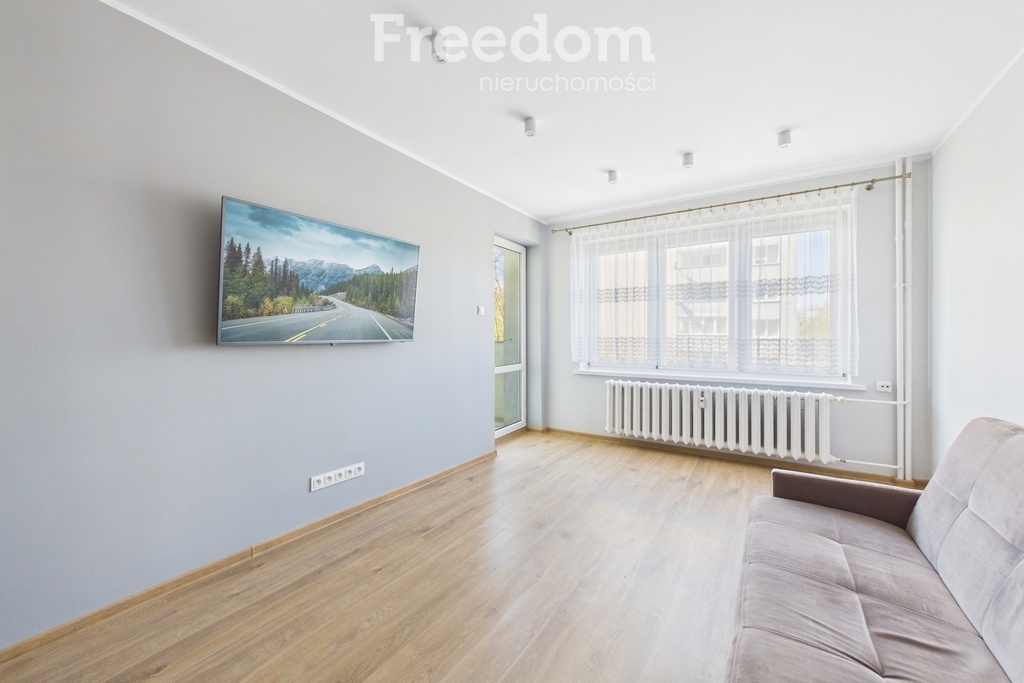 Elbląg FREEDOM NIERUCHOMOŚCIWynajmę mieszkanie - Elbląg, al. Tysiąclecia. Na wynajem mieszkanie na III piętrze