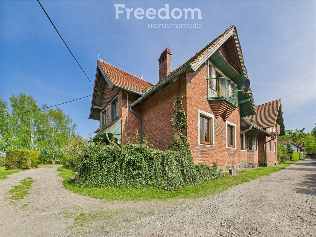 Elbląg FREEDOM NIERUCHOMOŚCISprzedam dom - Kadyny.&nbsp;Z przyjemnością prezentuję wyjątkową ofertę domu (segment w