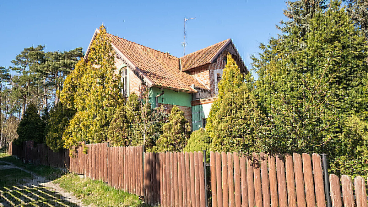 Elbląg * * * ABC NIERUCHOMOŚCI * * *DOM WOLNO STOJĄCY Z POTENCJAŁEM&nbsp;!!! &nbsp; pow. mieszkalna 117 m2,&nbsp;na