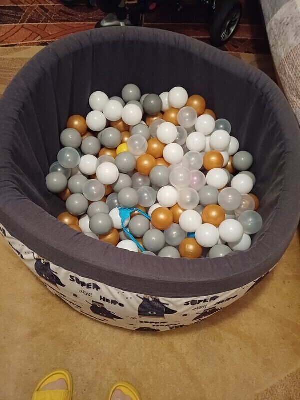 Elbląg Sprzedam basen z pileczkami. Stan bardzo dobry