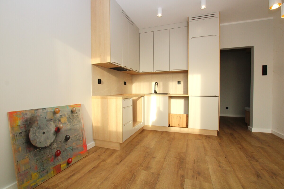 Elbląg NIERUCHOMOŚCI ANNA KRASZEWSKA&nbsp; Trzypokojowe mieszkanie o wysokim standardzie z balkonem ok.6 m2&nbsp; ul.