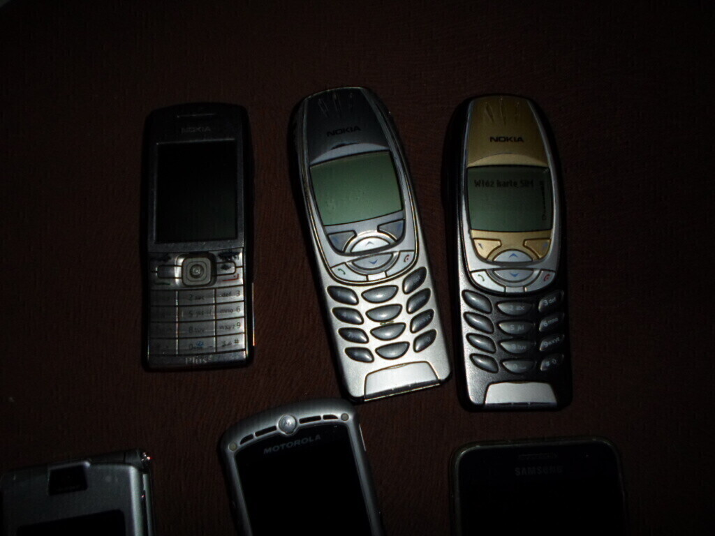 Elbląg NOKIE-Motorola klasy
Motorola V3 simlock t mobile, druga na czesci cena 100 pln
Nokia 6310i klasyk bez