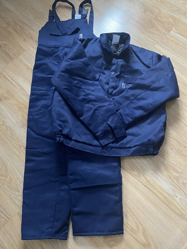 Elbląg Sprzedam zimowe ubranie robocze ( spodnie ogrodniczki + bluza )  rozmiar L