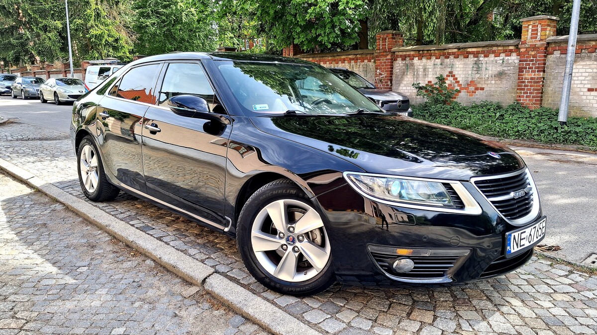 Elbląg SAAB 95 ng 2010r. 2.0 tid 160KM zadbany, idealny, garażowany,
, czarny metalic, jasna skóra, alu 17, led,