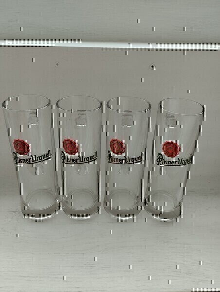 Elbląg Sprzedam kufle Pilsner Urquell 4 szt. Nowe, nieużywane. Cena za komplet-60 zł. Odbiór tylko osobisty