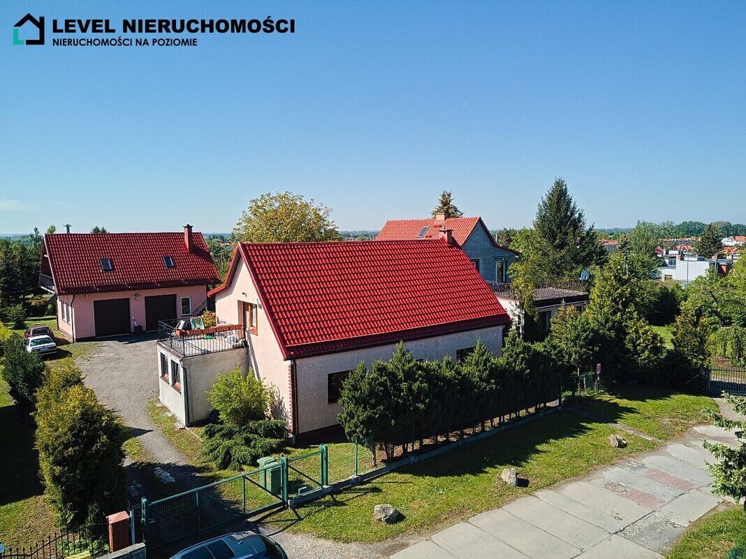 Elbląg LEVEL NIERUCHOMOŚCI&nbsp; Dom, warsztat na dużej działce w mieście&nbsp; Zabudowa 257m2,działka 1340m2&nbsp;