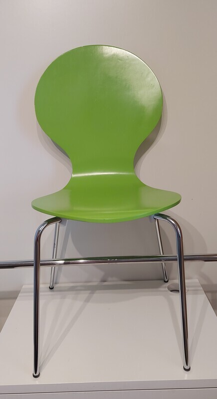 Elbląg Krzesło ze sklejki, solidne z Jysk, soczysta zieleń, 
stelaż metalowy, 
stan b. dobry - 
odbiór