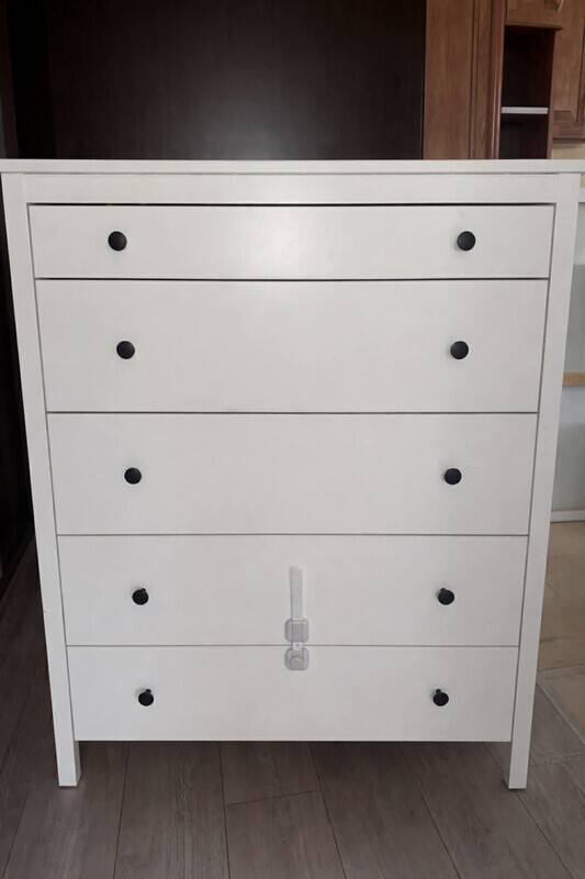 Elbląg Komoda Koppang 90x40x114 
stan bardzo dobry