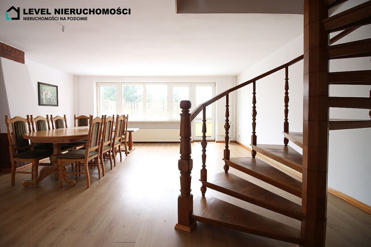 Elbląg LEVEL NIERUCHOMOŚCI&nbsp; Dom w środku miastaul. robotnicza&nbsp; &nbsp; NIERUCHOMOŚCI NA POZIOMIE