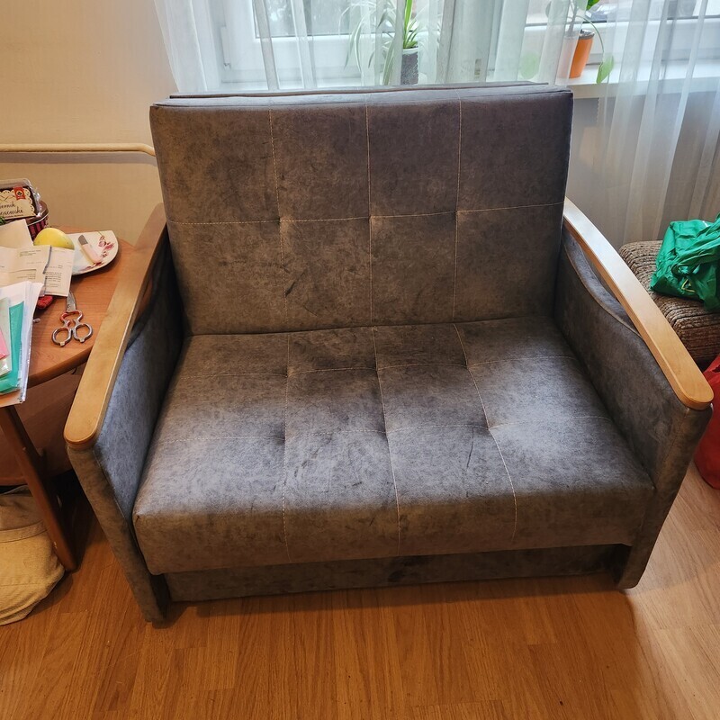 Elbląg Fotel do spania amerykanka z pojemnikiem na pościel. Używany przez 1 miesiąc. 2 razy używany do spania.