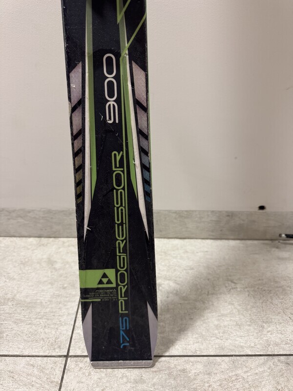 Elbląg Sprzedam moje narty, używane przeze mnie przez około 8 sezonów, Fischer ProgressorF900,175cm, w zestawie z