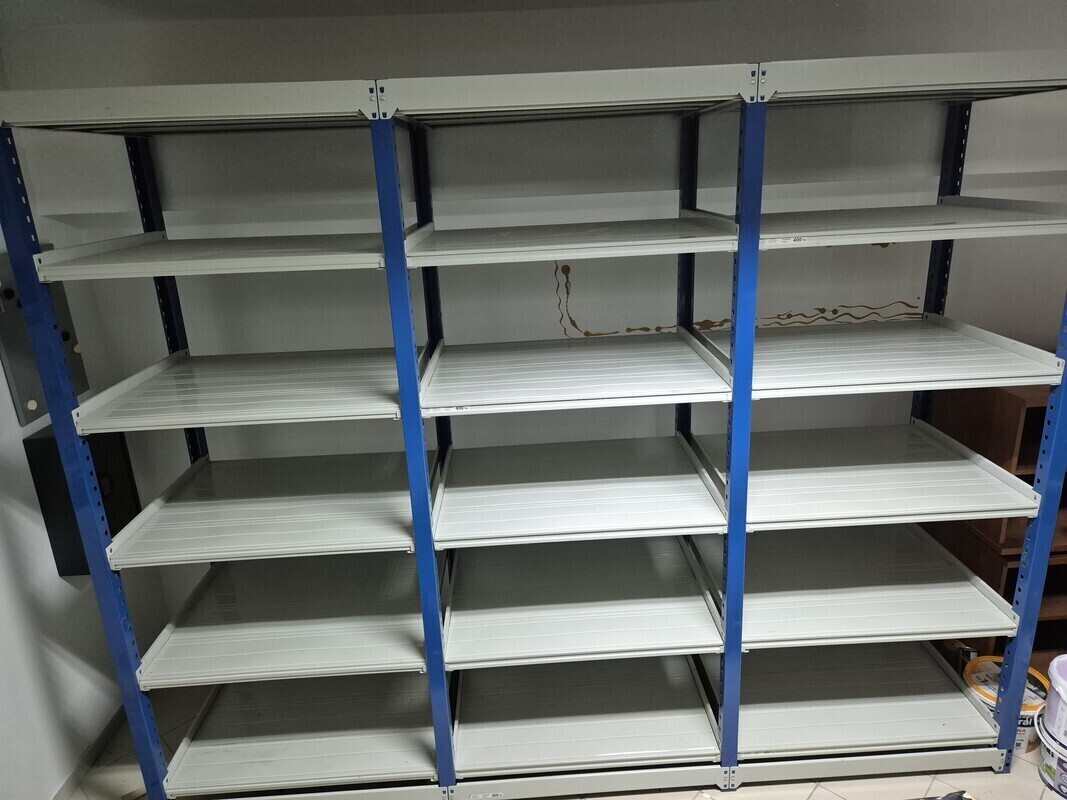 Elbląg Witam mam do sprzedania regał magazynowy metalowy, konstrukcja składana. 
Regał bardzo solidny, wyprodukowany